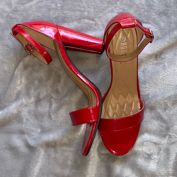 Red Block Heel - Picture 4 of 4